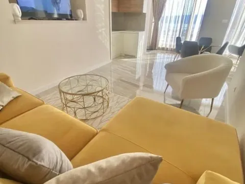 Prodaja, jednosoban stan, 44m², Tivat, Crna Gora