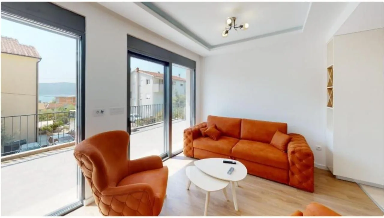 Rent, two bedroom apartment, 75m², Tivat, Crna Gora