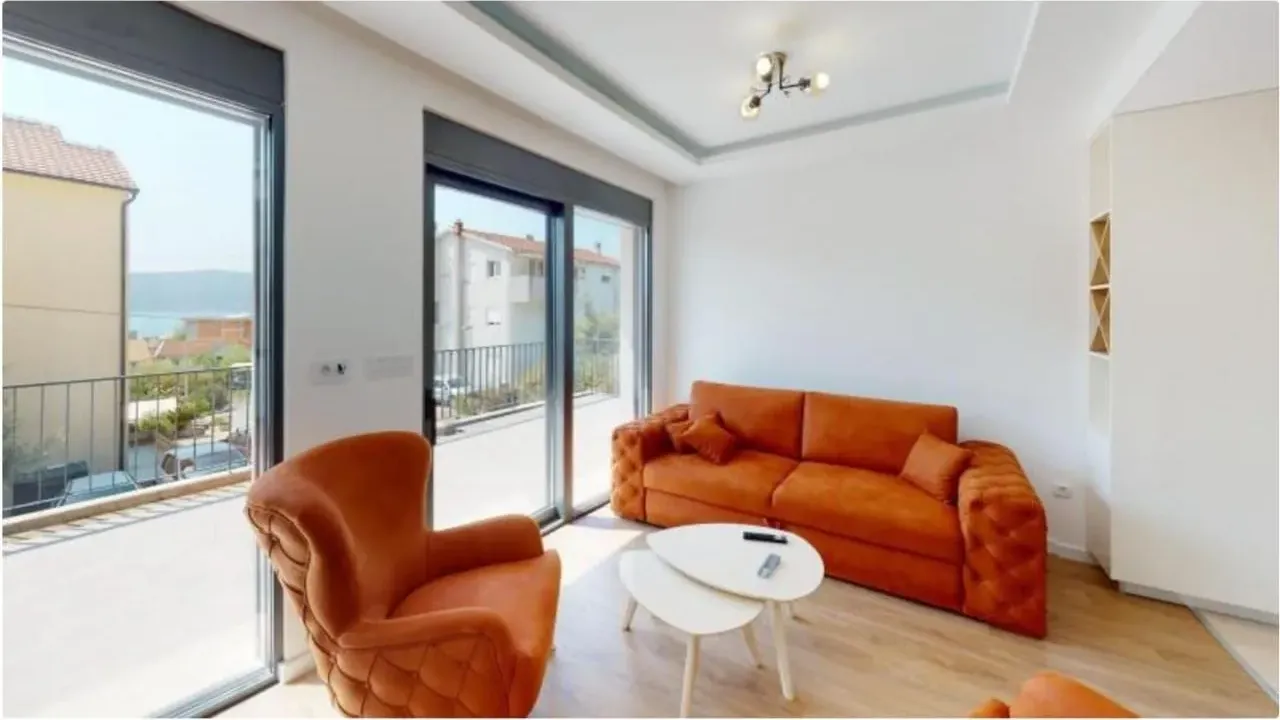 Rent, two bedroom apartment, 75m², Tivat, Crna Gora