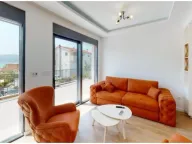 Rent, two bedroom apartment, 75m², Tivat, Crna Gora - image 1