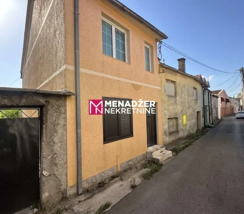 Prodaja, kuća, 100m², Stara Varoš, Podgorica