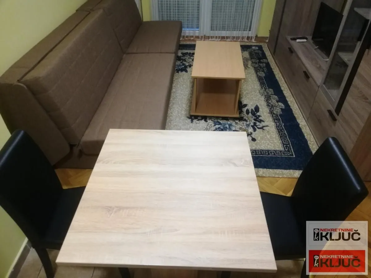 Izdavanje, garsonjera, 25m², Grbavica, Novi Sad Sve Podlokacije