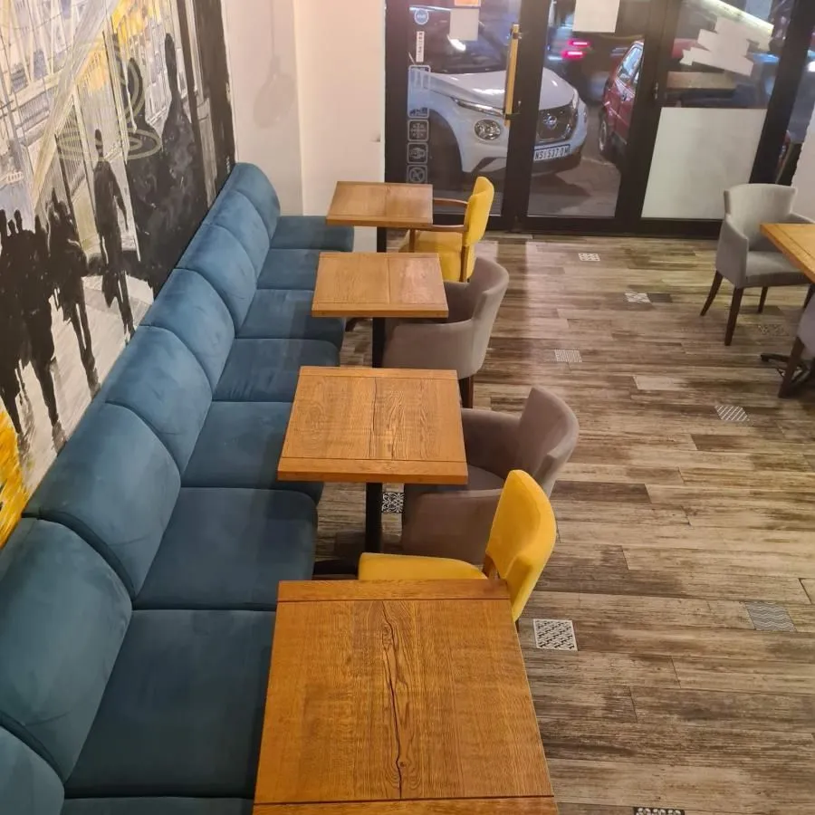 Izdavanje, poslovni prostor, 96m², Stari grad, Novi Sad