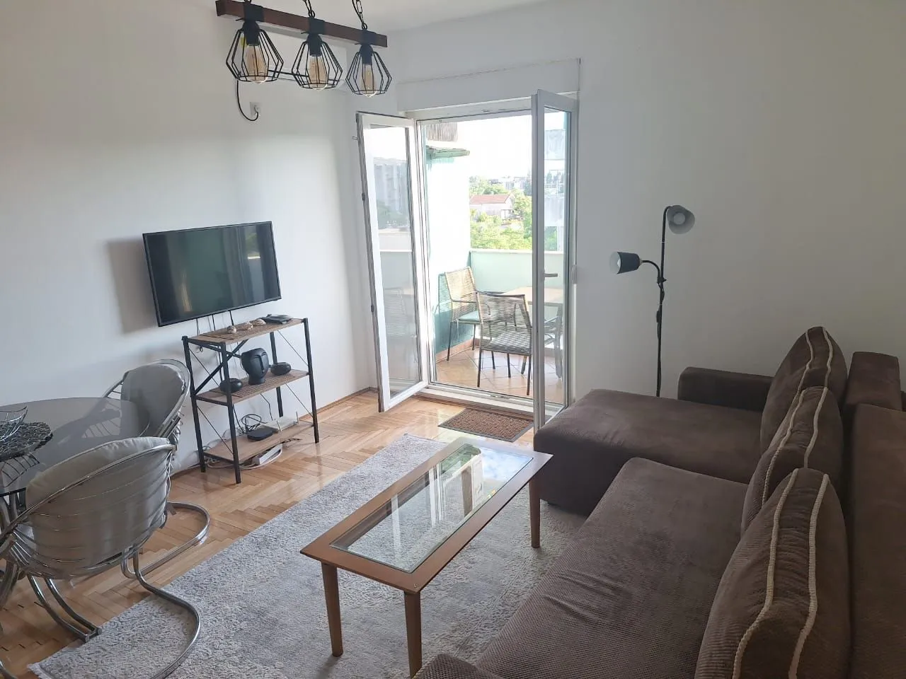 Rent, two bedroom apartment, 45m², Pobrežje, Podgorica