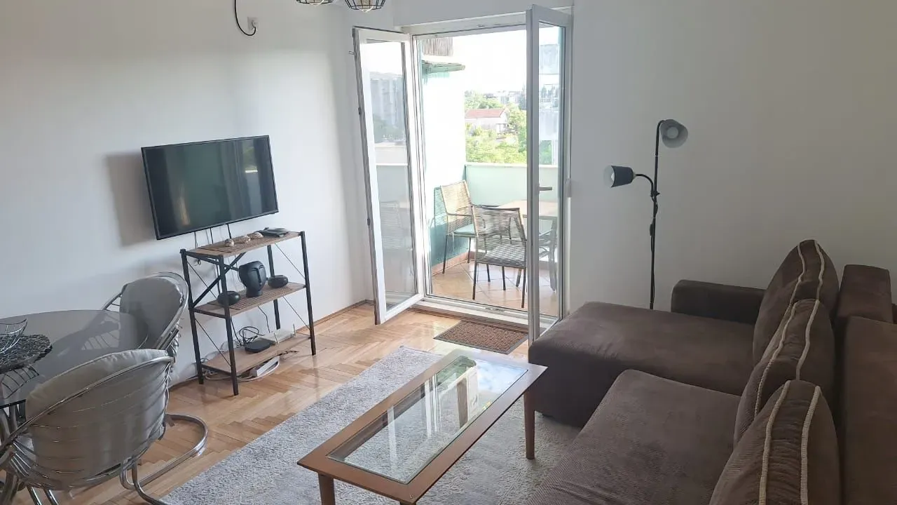 Rent, two bedroom apartment, 45m², Pobrežje, Podgorica
