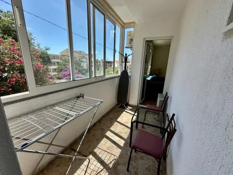 Izdavanje, dvosoban stan, 70m², Lazi, Budva - image 10
