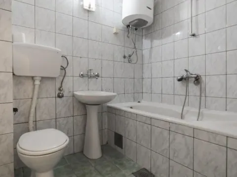 Prodaja, dvosoban stan, 62m², Stari Aerodrom, Podgorica - image 13