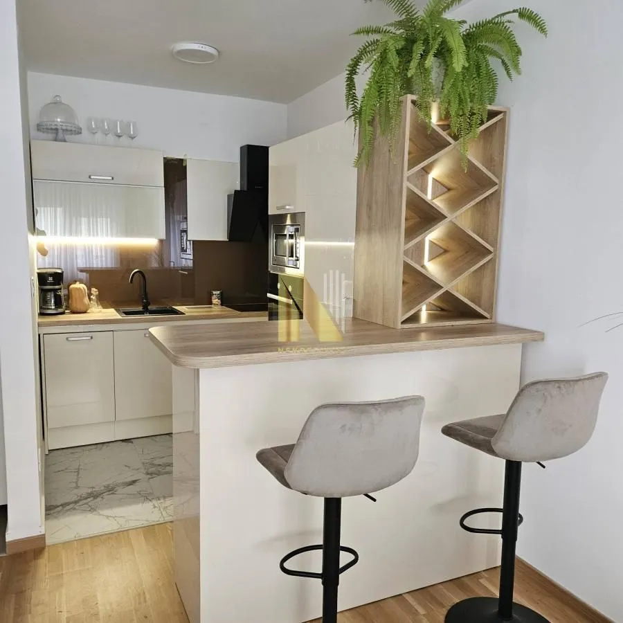 Prodaja, dvosoban stan, 44m², Avijatičarsko naselje, Novi Sad Sve Podlokacije