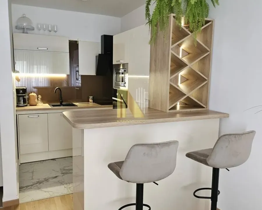 Prodaja, dvosoban stan, 44m², Avijatičarsko naselje, Novi Sad Sve Podlokacije