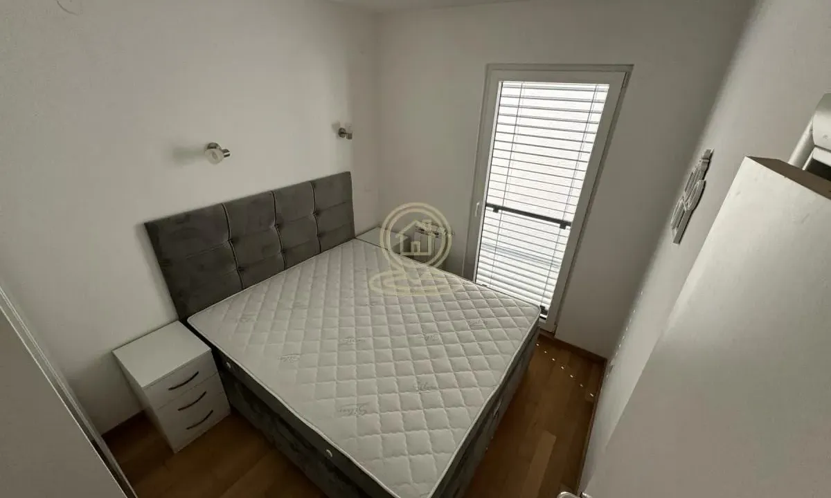 Izdavanje, jednosoban stan, 40m², Centar, Kragujevac