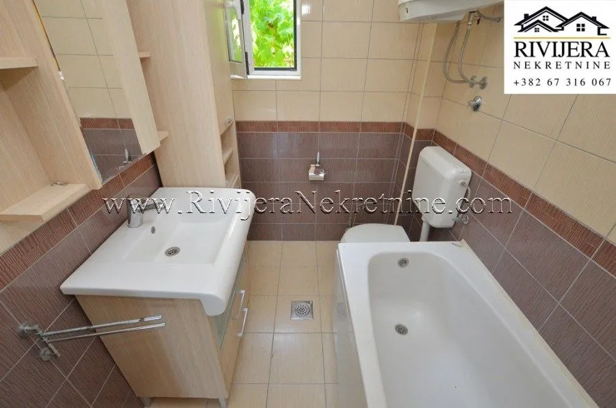 Prodaja, kuća, 110m², Njivice, Herceg Novi