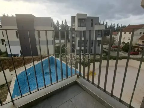 Izdavanje, stan, 21m², Tivat, Crna Gora - image 3