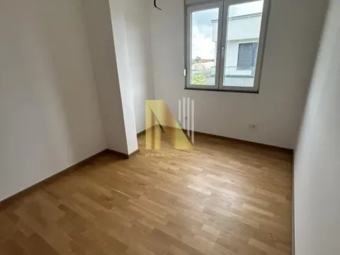Rent, office space, 92m², Alibegovac, Petrovaradin - image 5