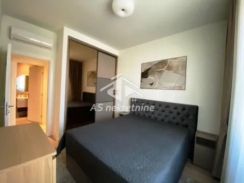 Rent, three bedroom apartment, 79m², Savski Venac, Beograd - image 12