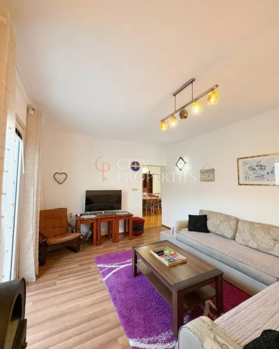Izdavanje, kuća, 106m², Pobrežje, Podgorica