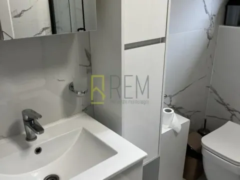 Prodaja, dvosoban stan, 70m², Centar, Budva - image 10