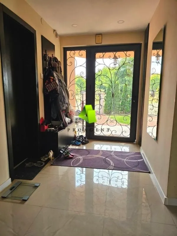 Prodaja, kuća, 180m², Donja Vrežina, Niš