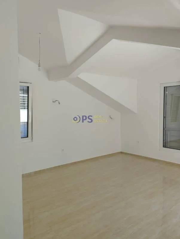 Prodaja, dvosoban stan, 74m², Herceg Novi, Crna Gora