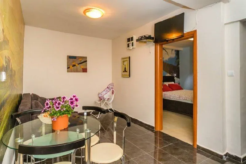 Prodaja, jednosoban stan, 45m², Rafailovići, Budva