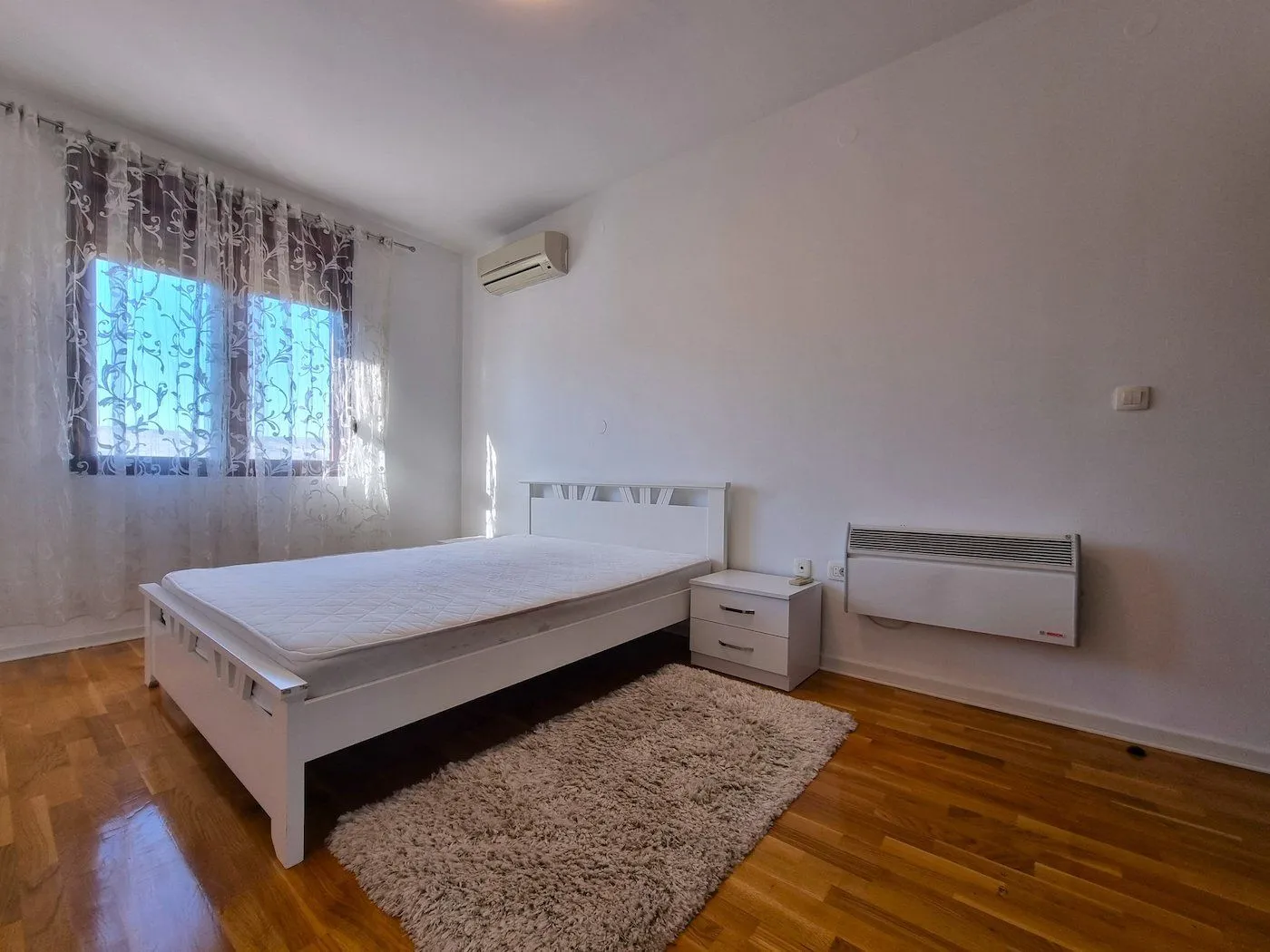 Izdavanje, stan, 90m², Preko Morače, Podgorica