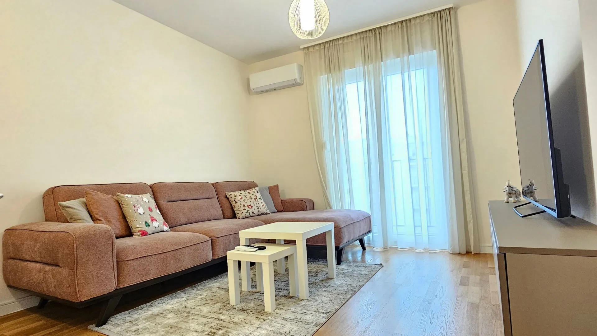 Rent, one bedroom apartment, 40m², Pobrežje, Podgorica