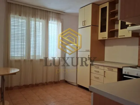 Rent, two bedroom apartment, 92m², Tološi, Podgorica - image 3