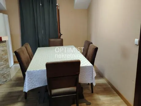 Rent, four bedroom apartment, 220m², Surčin, Beograd