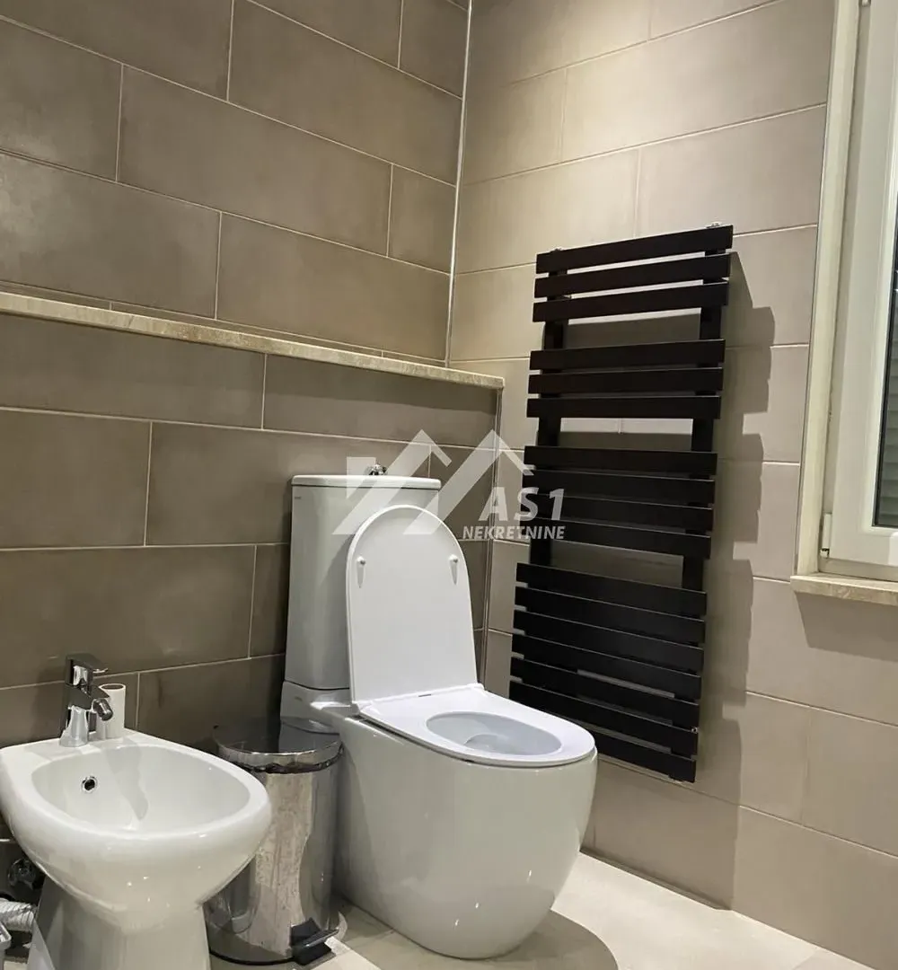 Izdavanje, jednosoban stan, 45m², Nova Detelinara, Novi Sad Sve Podlokacije