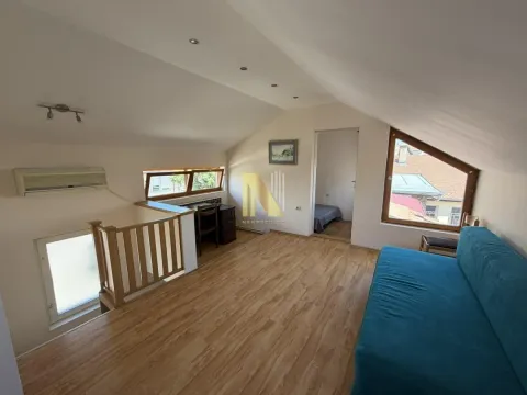 Izdavanje, trosoban stan, 57m², Centar, Novi Sad - image 7