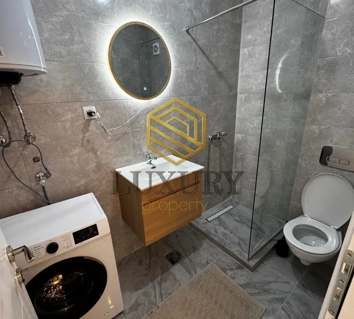 Izdavanje, dvosoban stan, 60m², Zagorič, Podgorica