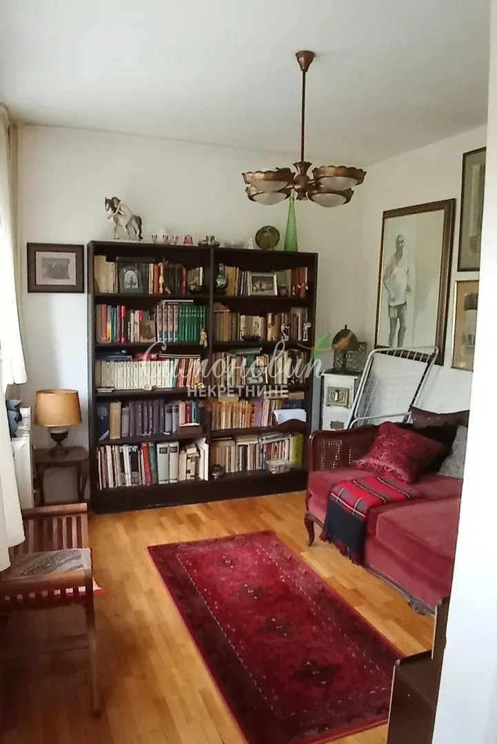 Prodaja, dvosoban stan, 61m², Zemun Centar, Zemun Sve Podlokacije