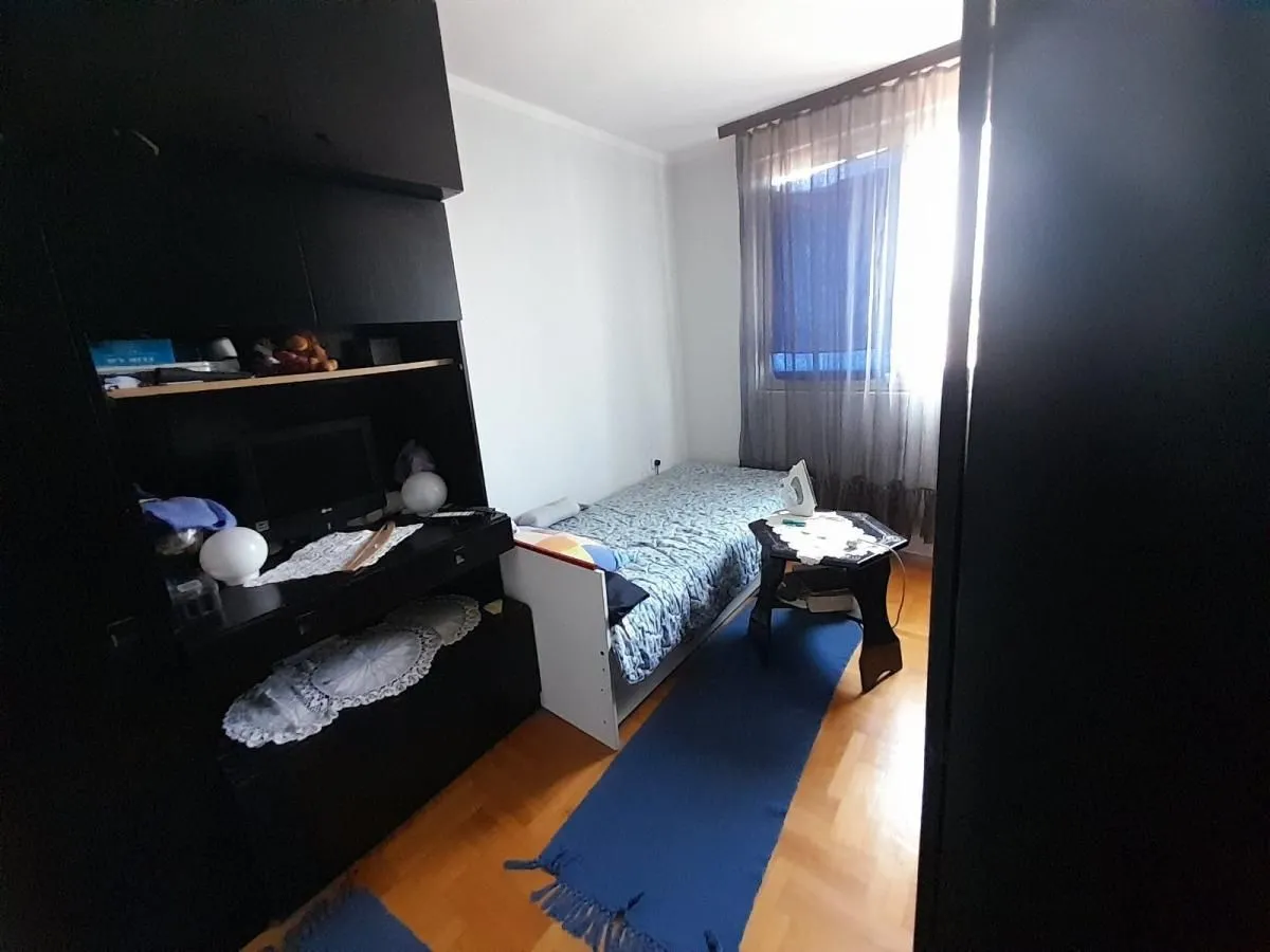 Prodaja, trosoban stan, 69m², Duvanište, Niš