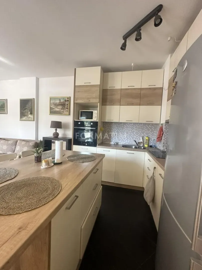 Rent, three bedroom apartment, 83m², Karaburma, Palilula Sve Podlokacije
