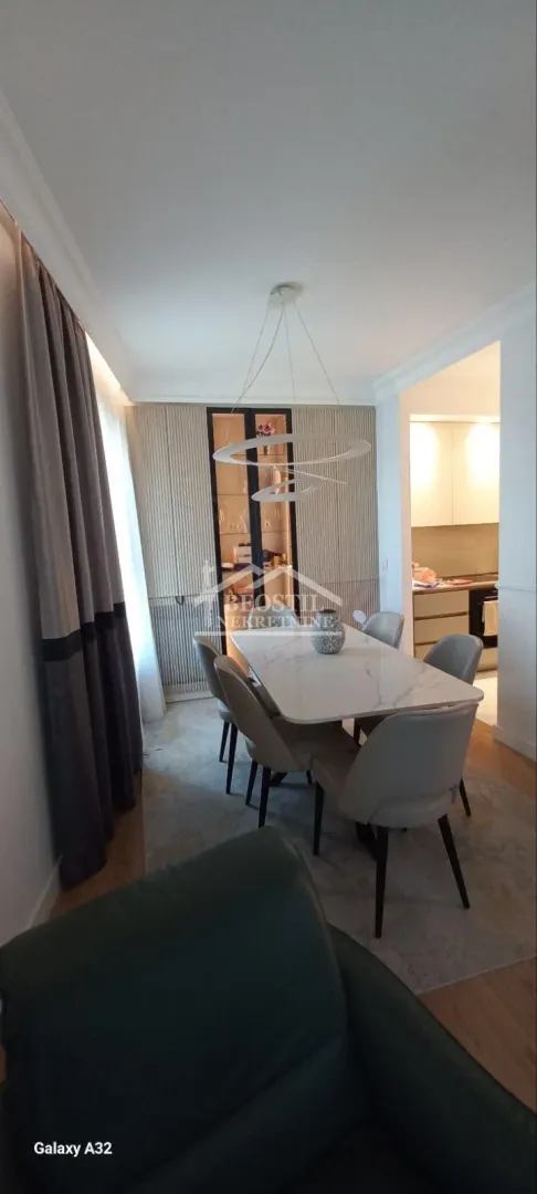 Rent, three bedroom apartment, 91m², Savski Venac, Beograd
