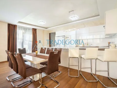 Prodaja, trosoban stan, 396m², Budva, Crna Gora - image 14