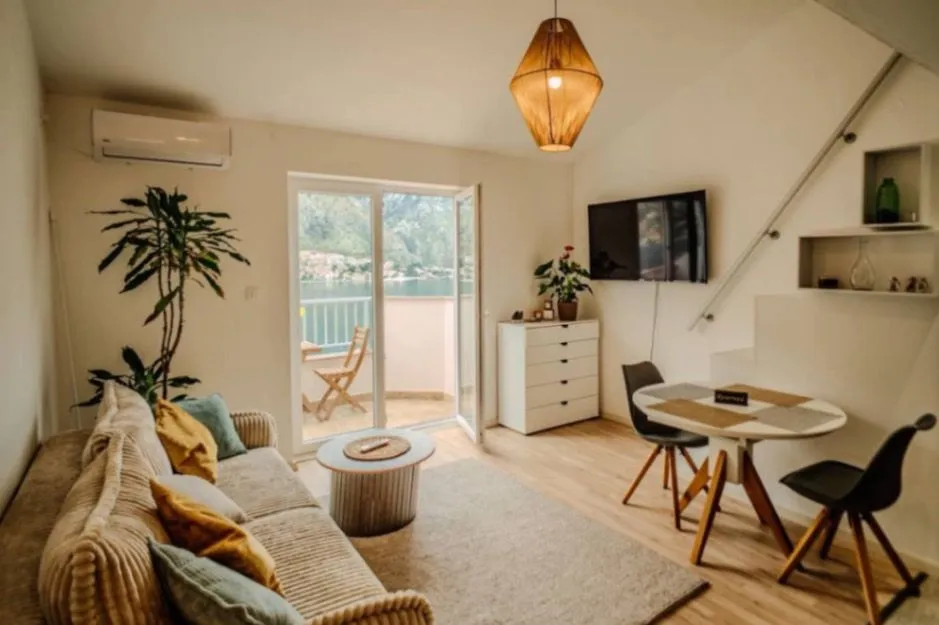 Prodaja, jednosoban stan, 50m², Muo, Kotor