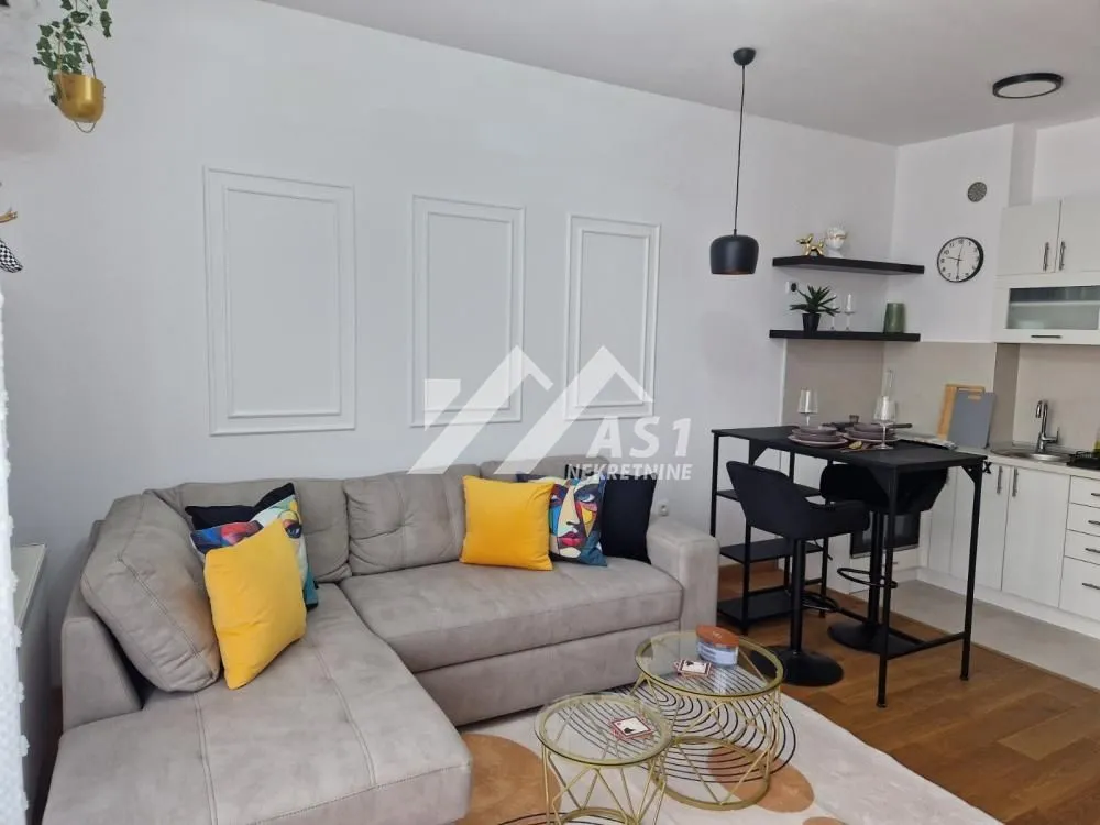 Izdavanje, jednosoban stan, 37m², Novi Sad Sve Podlokacije, Novi Sad
