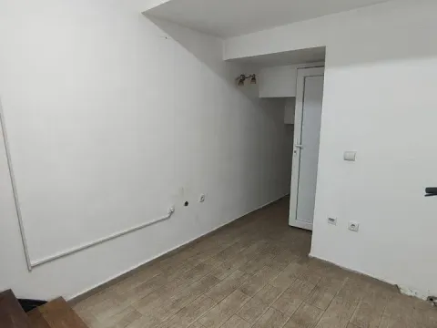 Rent, office space, 15m², Centar, Podgorica - image 14