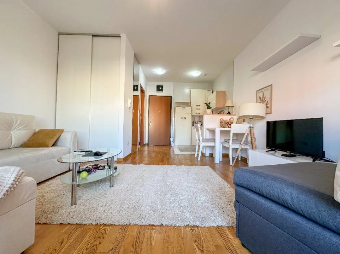 Rent, studio apartment, 35m², City Kvart, Podgorica
