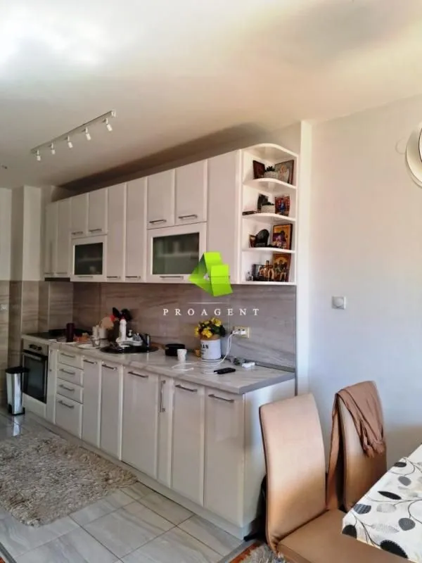 Rent, three bedroom apartment, 98m², Medijana, Niš