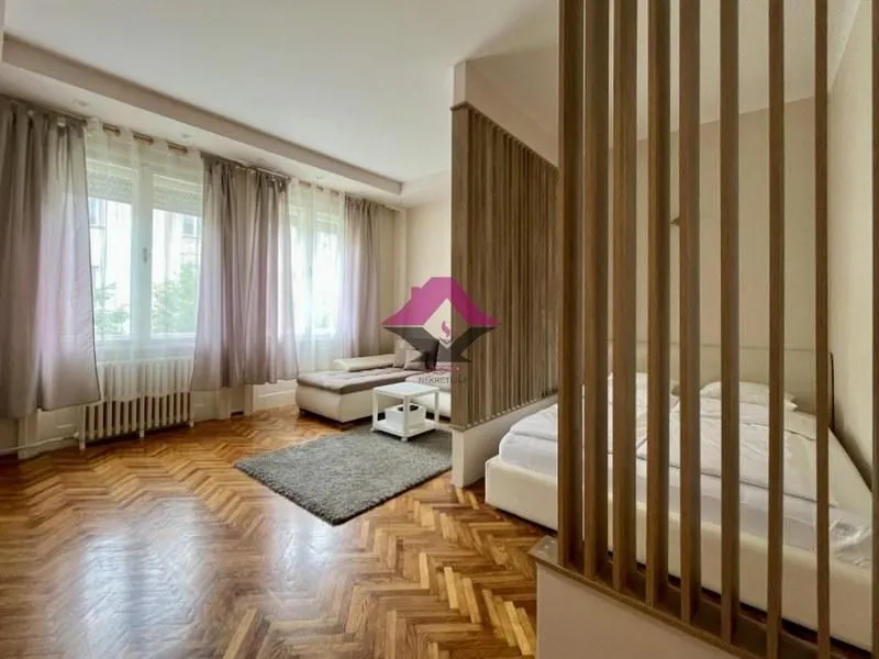 Izdavanje, jednosoban stan, 39m², Stari grad, Novi Sad