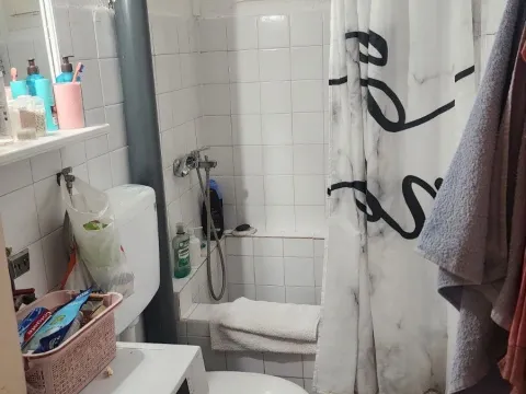 Izdavanje, jednosoban stan, 42m², Dobrota, Kotor - image 7