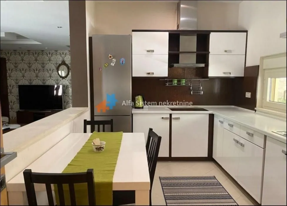 Rent, house, 320m², Savski Venac, Beograd