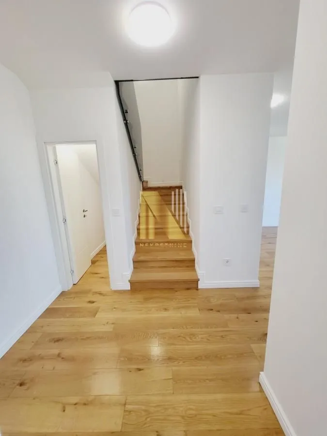 Prodaja, četvorosoban stan, 170m², Grbavica, Novi Sad Sve Podlokacije