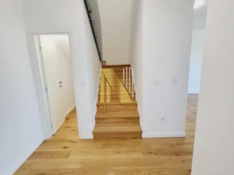 Prodaja, četvorosoban stan, 170m², Grbavica, Novi Sad Sve Podlokacije - image 12