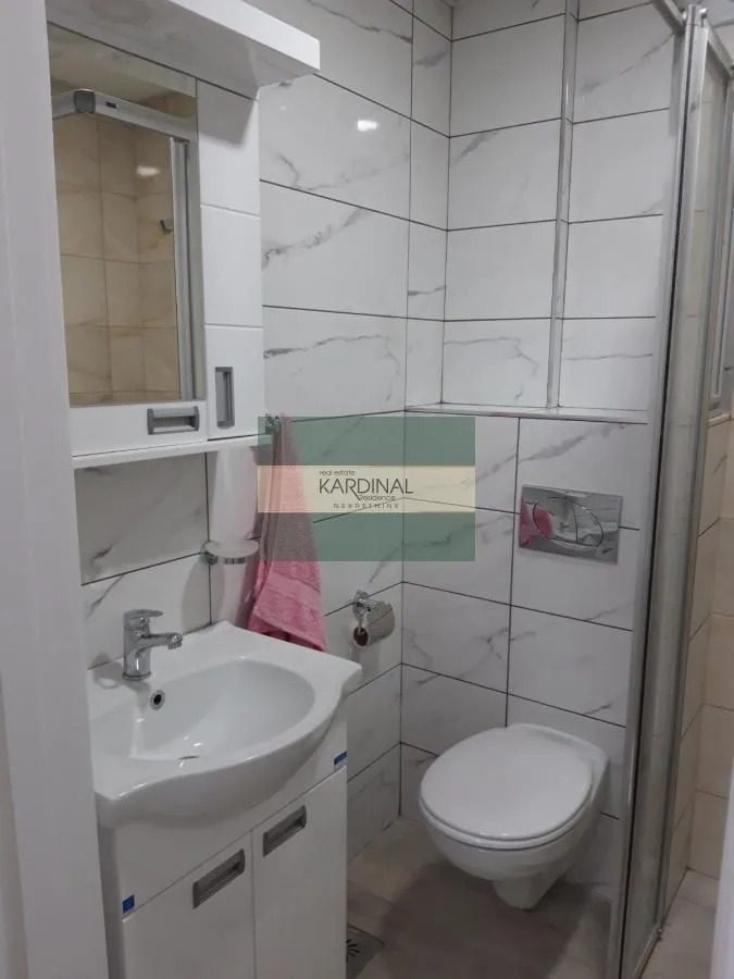 Izdavanje, dvosoban stan, 64m², Erdoglija, Kragujevac