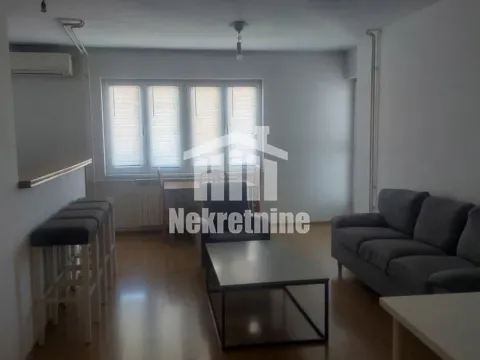 Stan in Novi Beograd Blok 64
