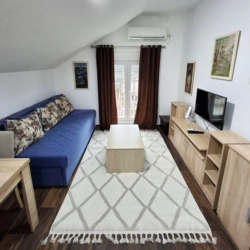Izdavanje, stan, 25m², Dalmatinska ulica, Podgorica