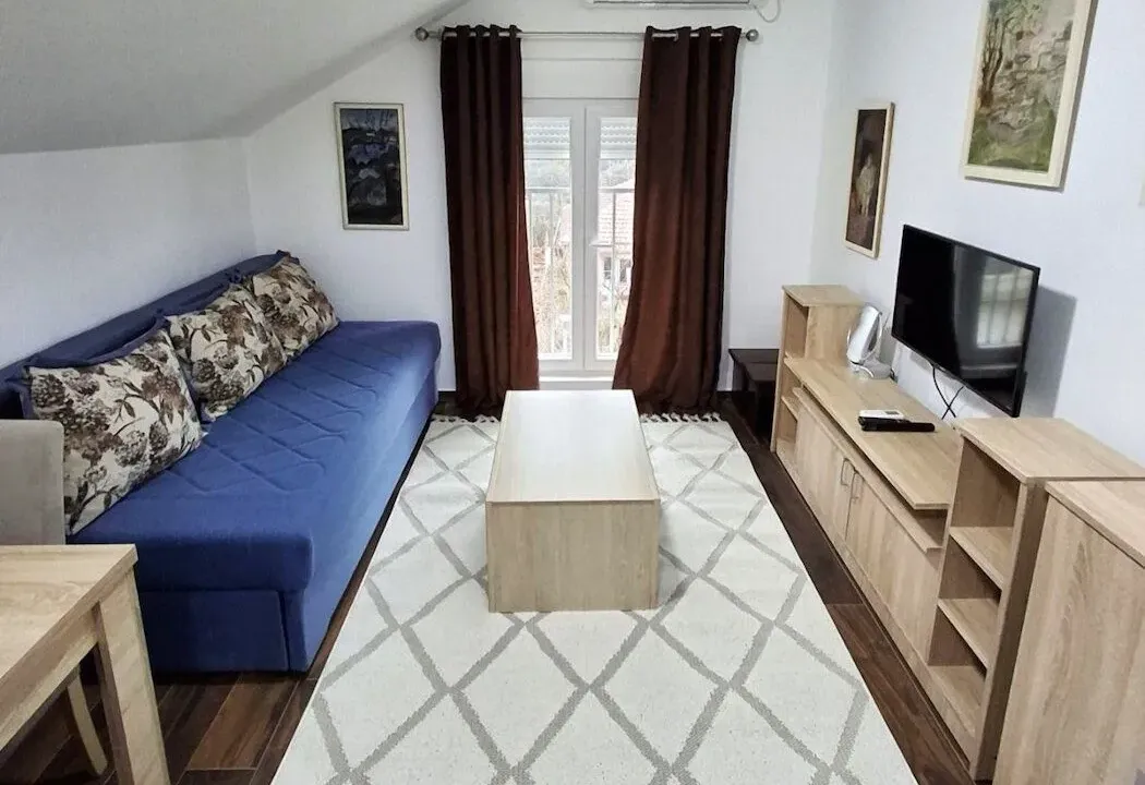 Izdavanje, stan, 25m², Dalmatinska ulica, Podgorica