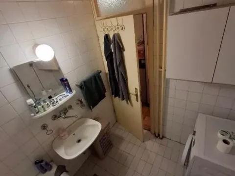 Sale, three bedroom apartment, 90m², Vračar Sve Podlokacije, Beograd - image 8